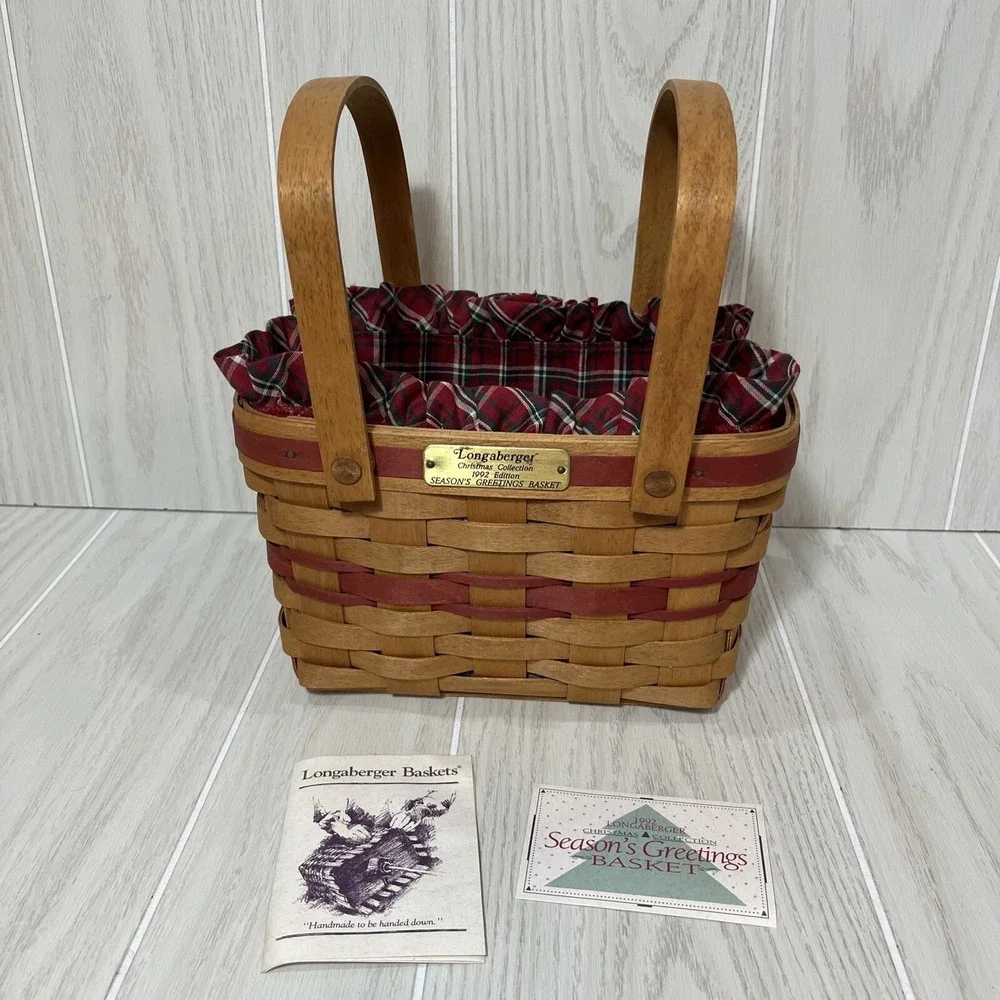 Longaberger Season's Greetings Christmas Basket red weave plaid Liner plastic